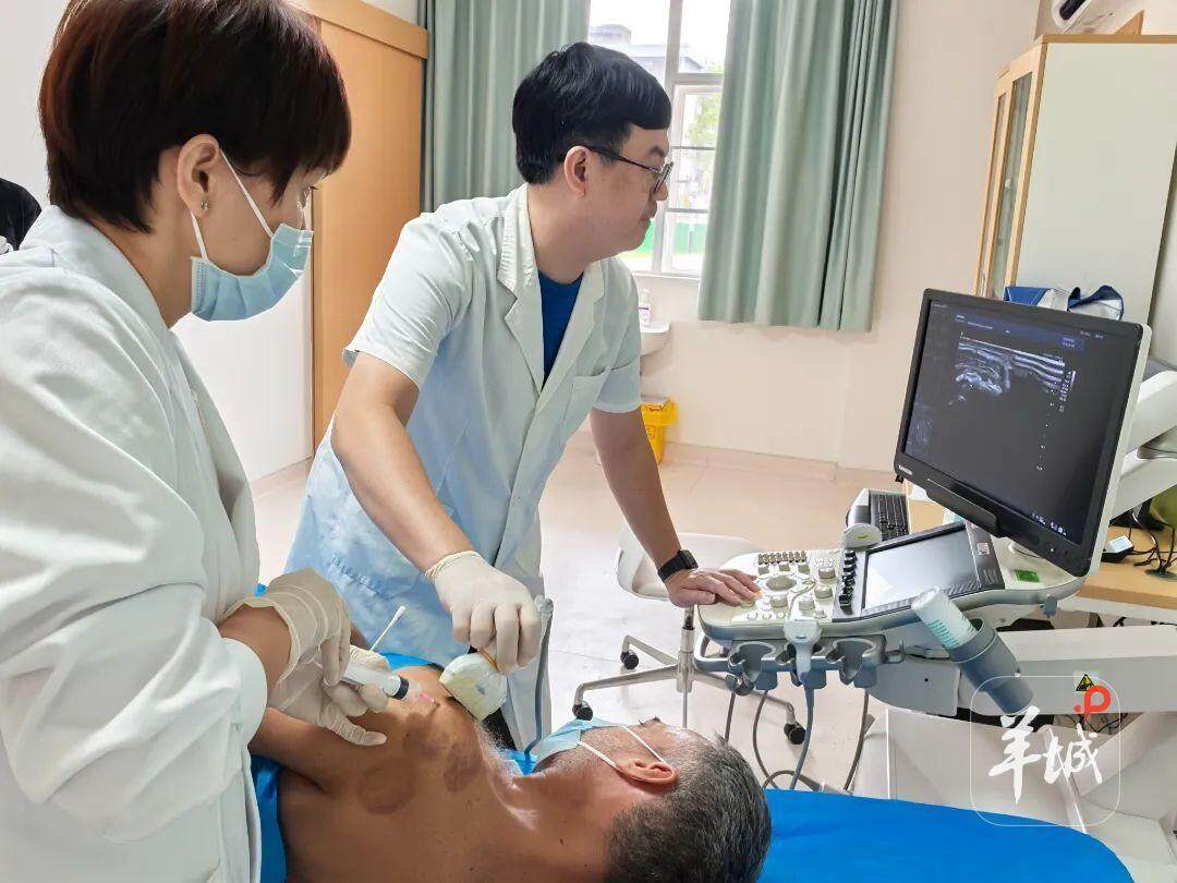 这里有群医, amp, 就像开车过