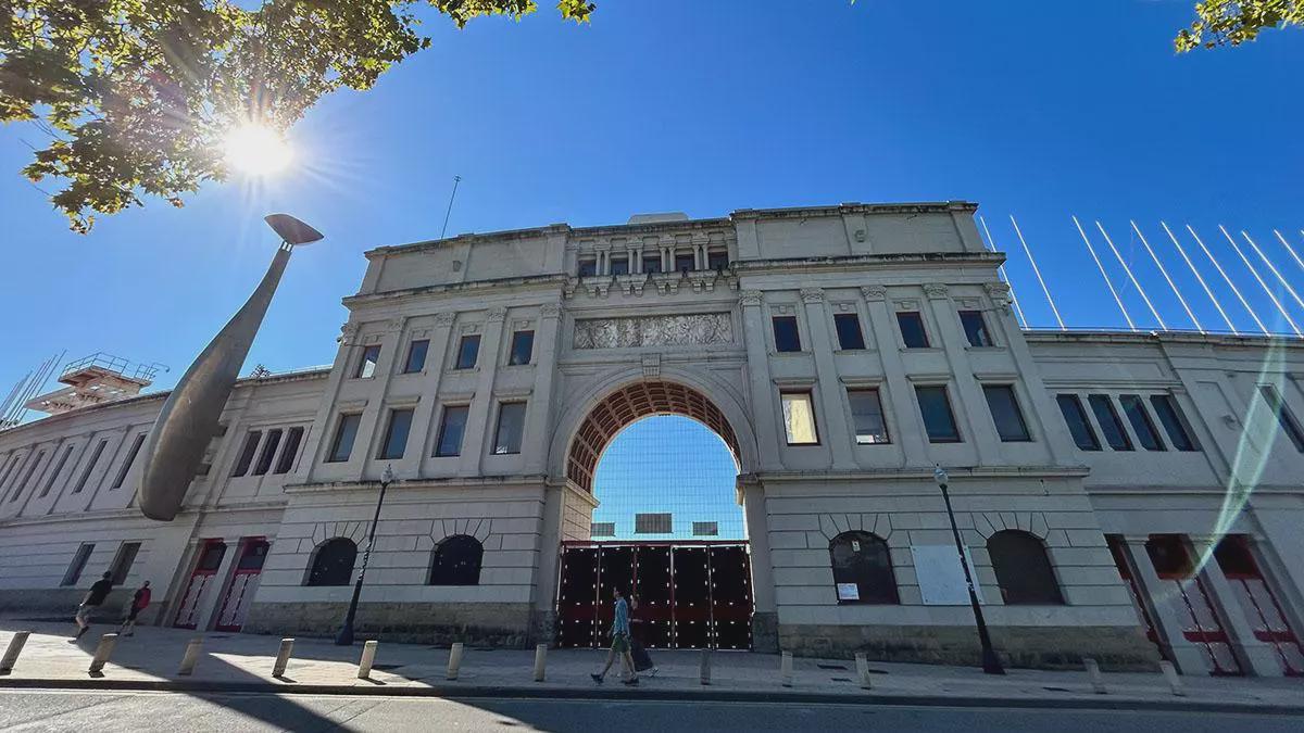 以来一直处, 却迫在眉睫 以来一直处, 却迫在眉睫