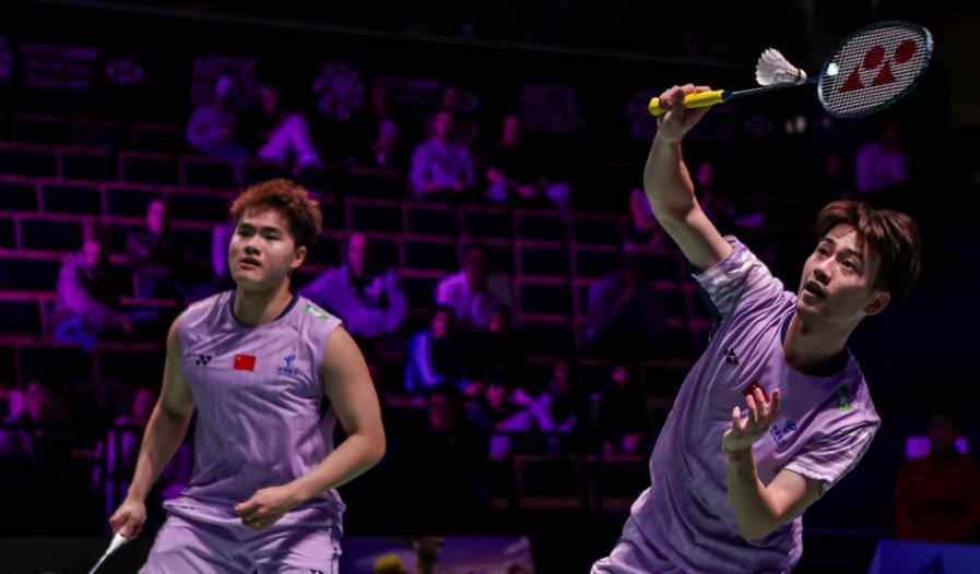 YpofV, 赛前前景并 YpofV, 赛前前景并